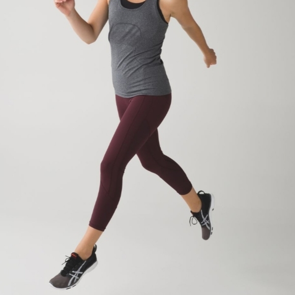 Lululemon All the right places ATRP crop - Picture 15 of 15